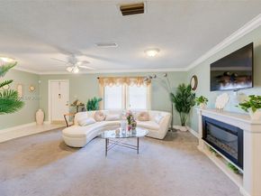 995 NW 74th Ave, Margate FL 33063