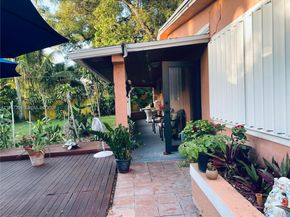 1760 NE 144th St, Miami FL 33181
