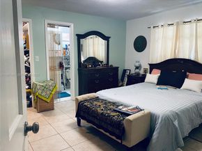 1760 NE 144th St, Miami FL 33181