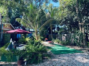 1760 NE 144th St, Miami FL 33181