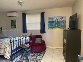 1760 NE 144th St, Miami FL 33181