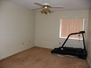 8749 SW 154th Cir Pl 4G, Miami FL 33193