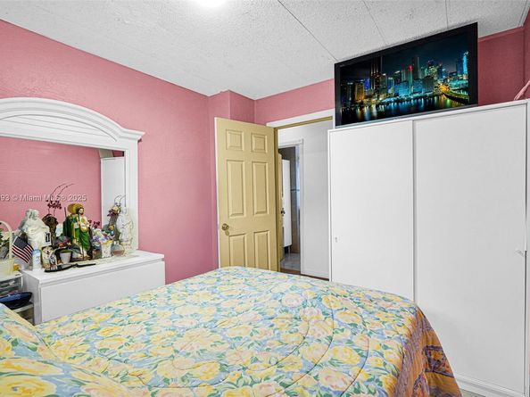 2760 NW 23rd St, Fort Lauderdale FL 33311