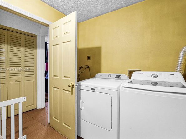 2760 NW 23rd St, Fort Lauderdale FL 33311