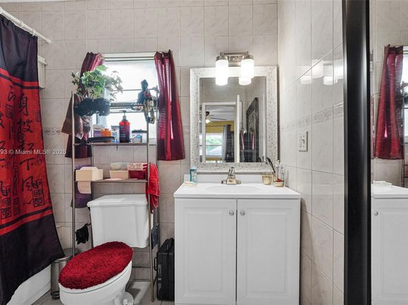 2760 NW 23rd St, Fort Lauderdale FL 33311