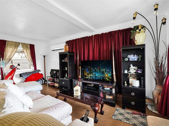 2760 NW 23rd St, Fort Lauderdale FL 33311