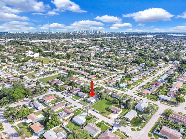 2760 NW 23rd St, Fort Lauderdale FL 33311