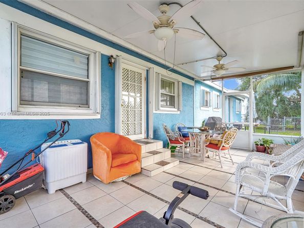 2760 NW 23rd St, Fort Lauderdale FL 33311