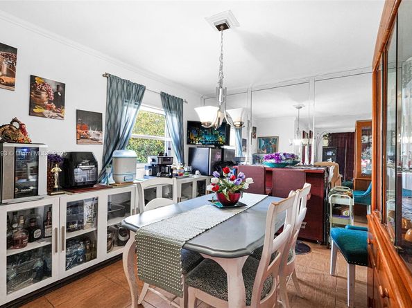 2760 NW 23rd St, Fort Lauderdale FL 33311