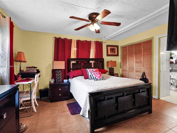 2760 NW 23rd St, Fort Lauderdale FL 33311