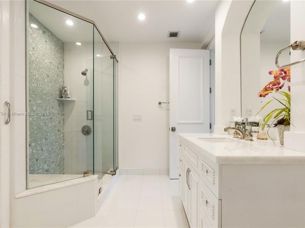 2100 N Ocean Blvd 30A, Fort Lauderdale FL 33305