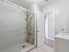 14600 Ashland Pl, Davie FL 33325