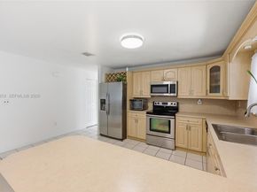 14600 Ashland Pl, Davie FL 33325