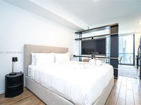 398 NE 5th St 2602, Miami FL 33132