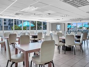 2401 Collins Ave 507, Miami Beach FL 33140