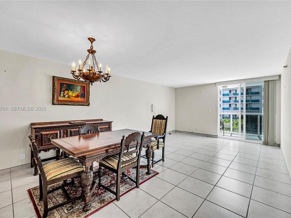 2401 Collins Ave 507, Miami Beach FL 33140