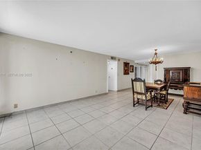 2401 Collins Ave 507, Miami Beach FL 33140