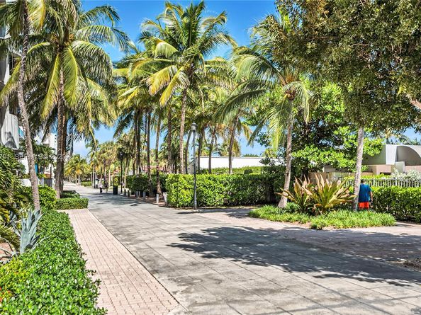 2401 Collins Ave 507, Miami Beach FL 33140