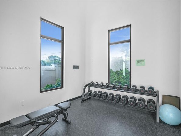 3511 Ashwood Cir S, Hollywood FL 33312