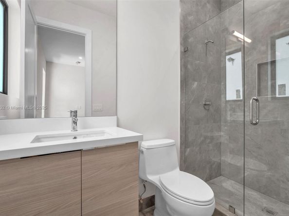 3511 Ashwood Cir S, Hollywood FL 33312