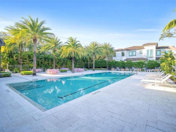 3511 Ashwood Cir S, Hollywood FL 33312