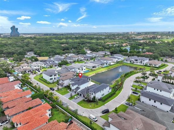 3511 Ashwood Cir S, Hollywood FL 33312
