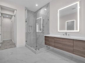 3511 Ashwood Cir S, Hollywood FL 33312