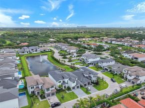 3511 Ashwood Cir S, Hollywood FL 33312