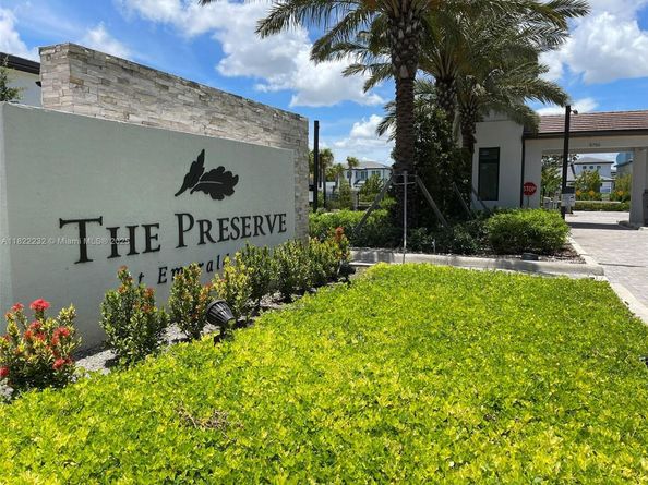 3511 Ashwood Cir S, Hollywood FL 33312