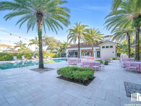 3511 Ashwood Cir S, Hollywood FL 33312