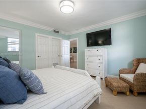 Undisclosed Address #A11947847, Hollywood FL 33019