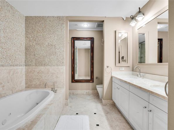 1425 Brickell Ave 44AB, Miami FL 33131