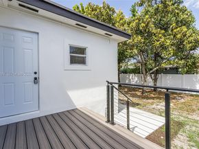 941 NE 154th St, North Miami Beach FL 33162