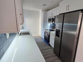 941 NE 154th St, North Miami Beach FL 33162