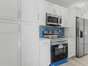 941 NE 154th St, North Miami Beach FL 33162