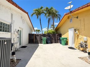 13300 SW 21st St, Miami FL 33175