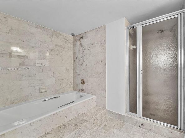 2575 S Bayshore Dr 15B, Miami FL 33133