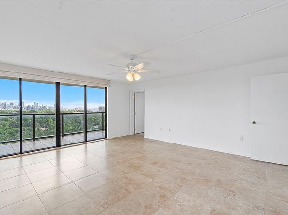 2575 S Bayshore Dr 15B, Miami FL 33133