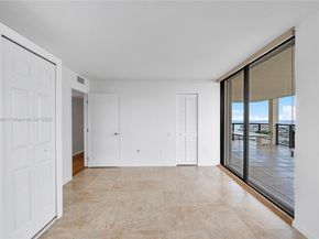 2575 S Bayshore Dr 15B, Miami FL 33133