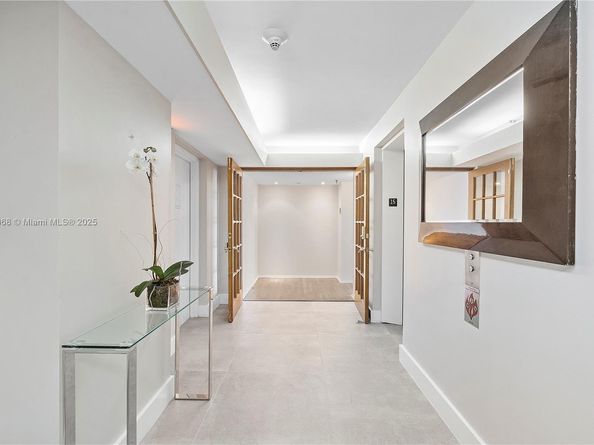 2575 S Bayshore Dr 15B, Miami FL 33133