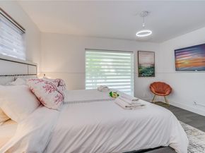 4212 Van Buren St, Hollywood FL 33021