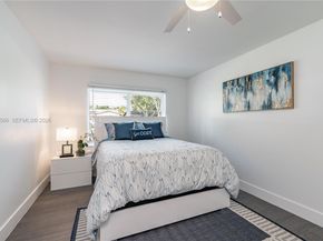 4212 Van Buren St, Hollywood FL 33021