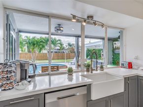 4212 Van Buren St, Hollywood FL 33021