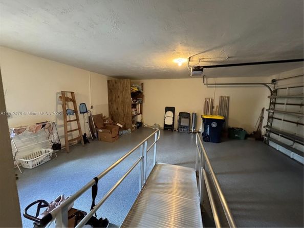 5790 SW 37th Ter, Dania Beach FL 33312