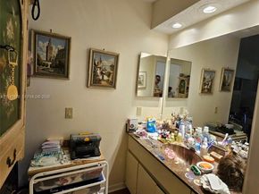 1440 Garden Rd, Weston FL 33326