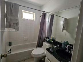 1440 Garden Rd, Weston FL 33326