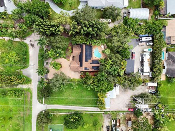 15720 SW 56th St, Southwest Ranches FL 33331