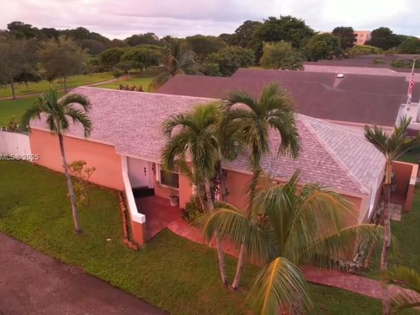 14950 SW 75th Ter, Miami FL 33193