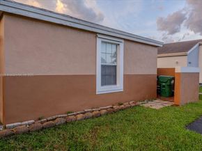 14950 SW 75th Ter, Miami FL 33193