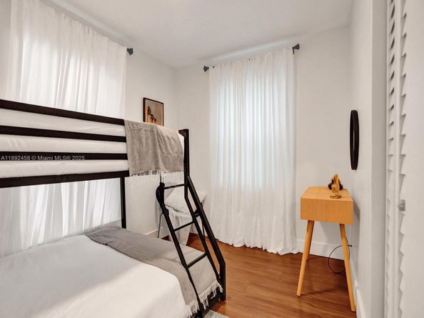 1106 NW 7th Ter, Fort Lauderdale FL 33311